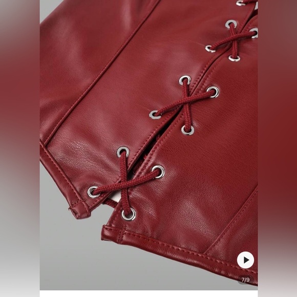 Red corset top - Picture 4 of 8